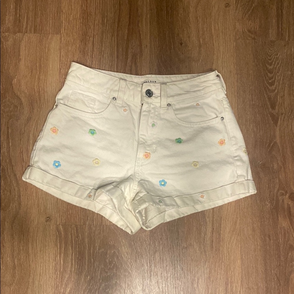 Women's White Floral Mom Shorts